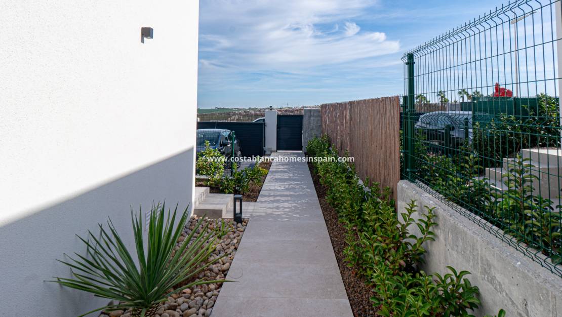 Endursölu - villa - Algorfa - La Finca