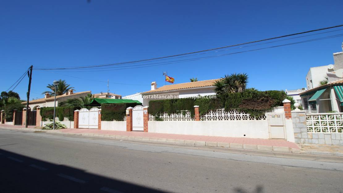 Endursölu - Villa - Cabo Roig
