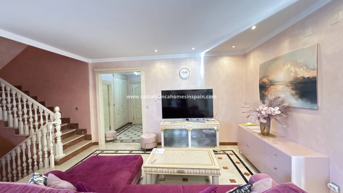 Endursölu - villa - Cabo Roig