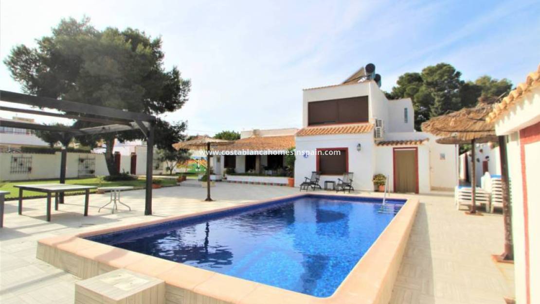 Endursölu - Villa - Orihuela Costa - Lomas de Cabo Roig