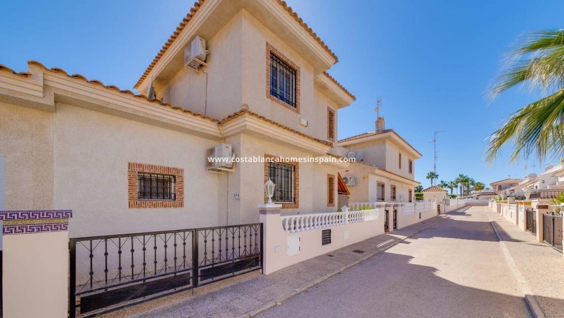 Endursölu - Villa - Orihuela Costa - Los Dolses