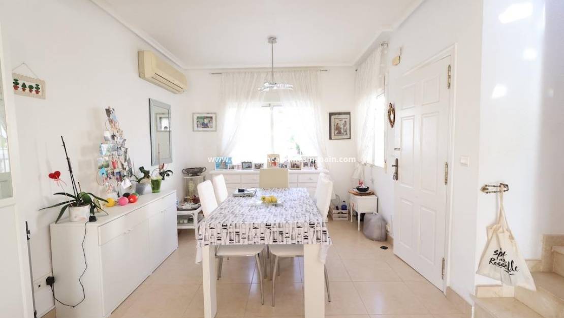 Endursölu - Villa - Orihuela Costa - Playa Flamenca