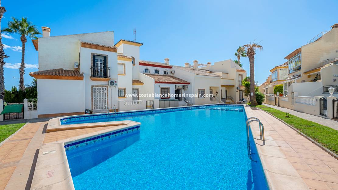 Endursölu - Villa - Orihuela - Playa Flamenca