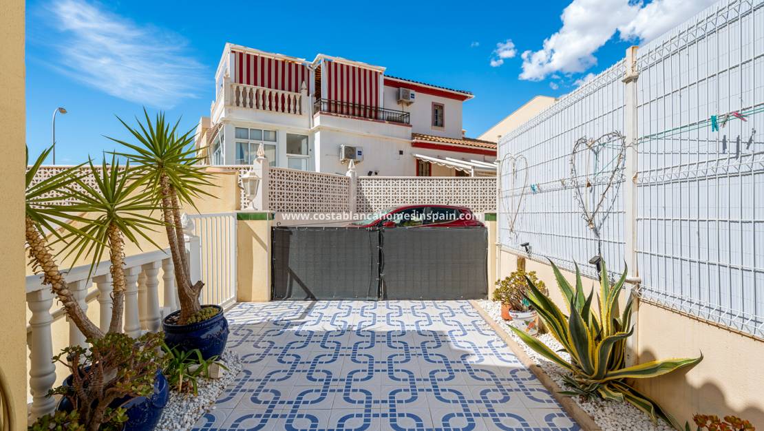 Endursölu - Villa - Orihuela - Playa Flamenca