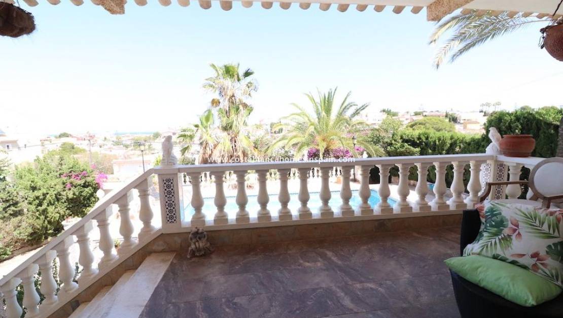 Endursölu - Villa - Torrevieja - Los Balcones