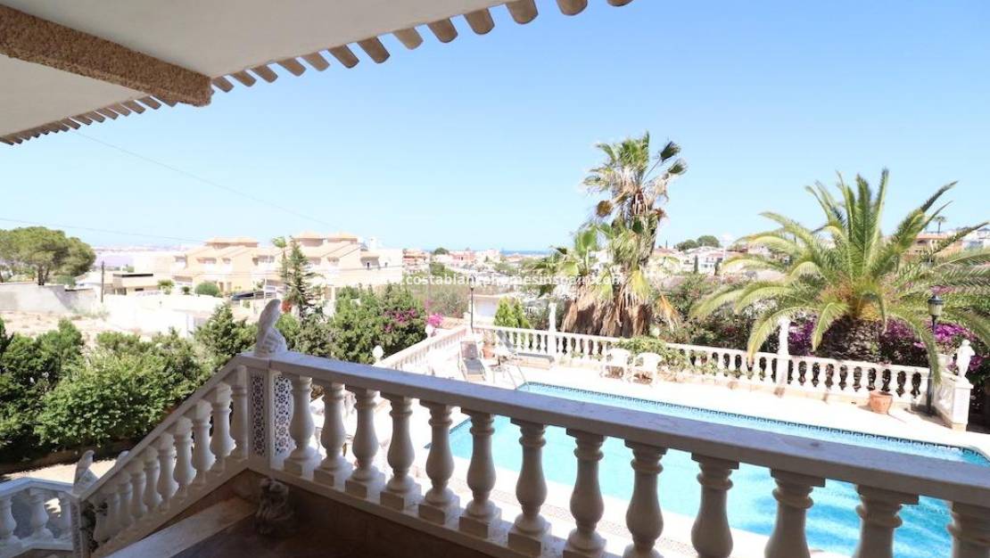 Endursölu - Villa - Torrevieja - Los Balcones