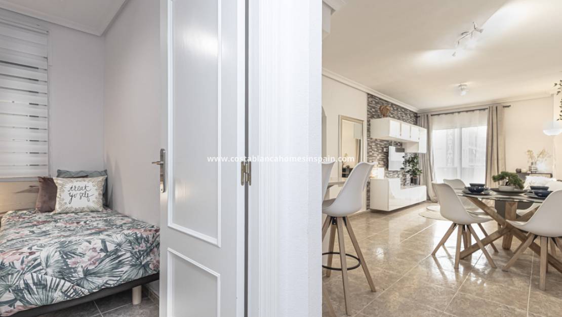 Használt - Apartment - Cabo Roig