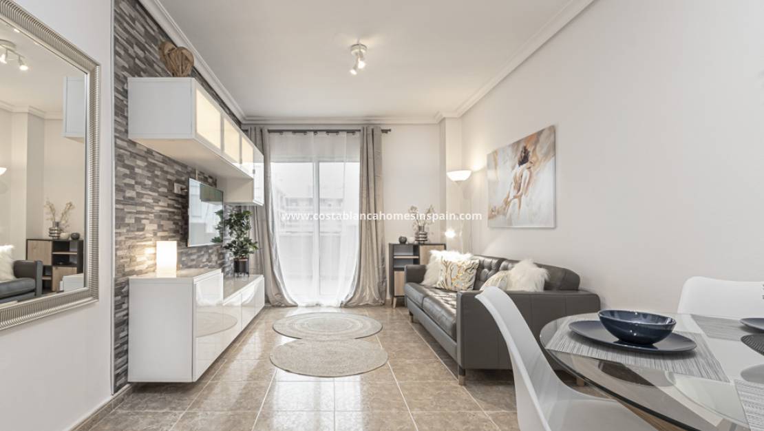 Használt - Apartment - Cabo Roig