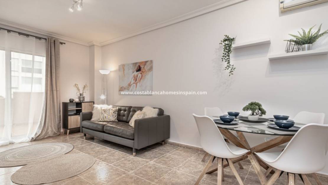 Használt - Apartment - Cabo Roig