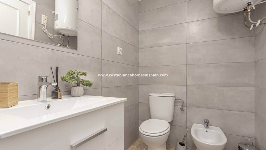 Használt - Apartment - Cabo Roig