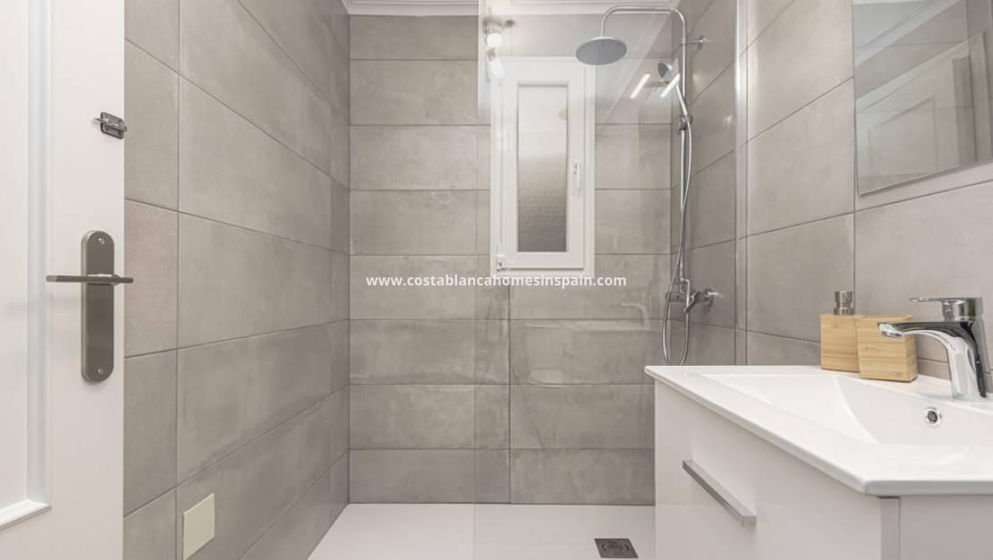 Használt - Apartment - Cabo Roig