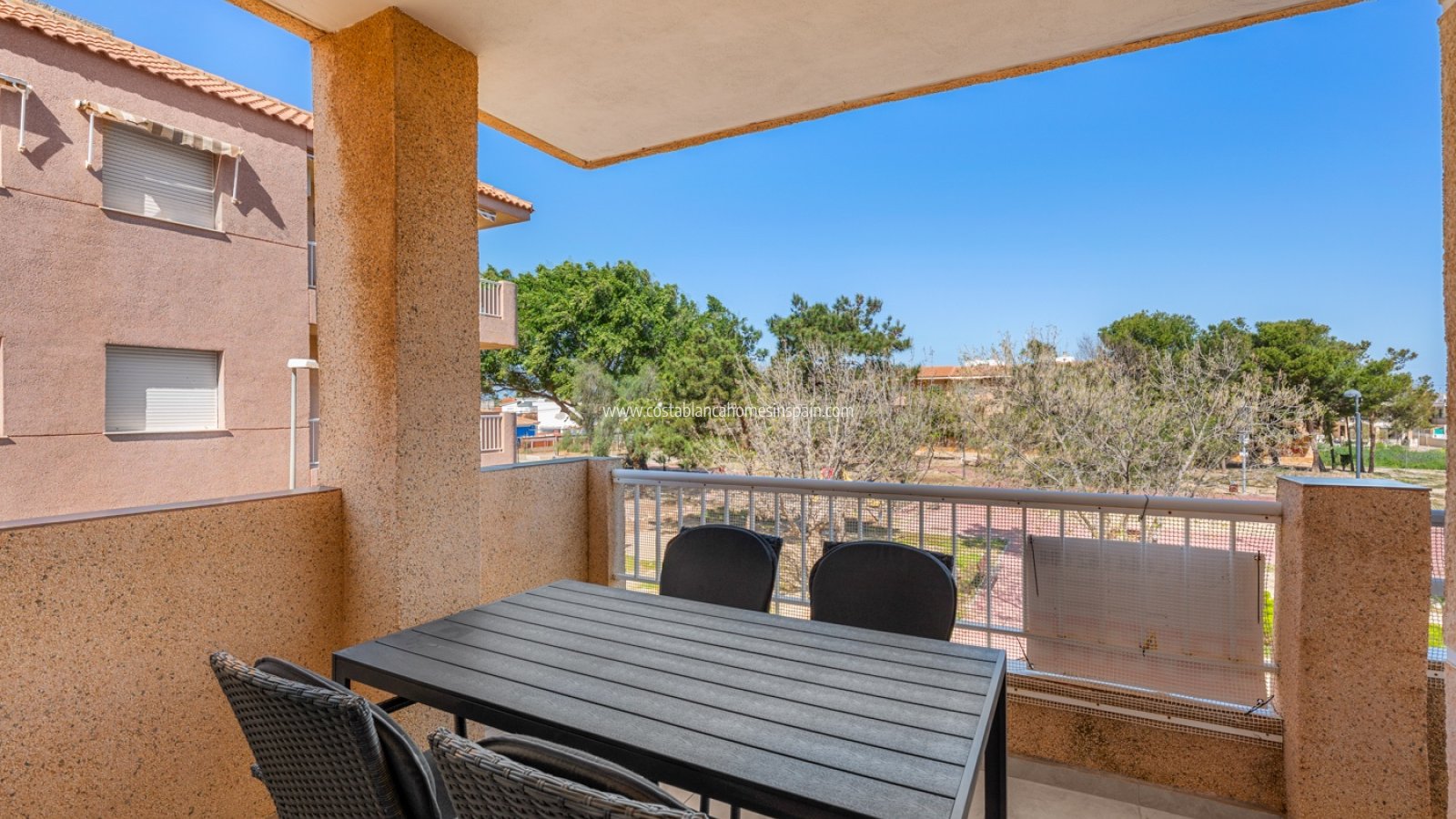 Használt - Apartment - Los Urrutias - ESTRELLA DE MAR
