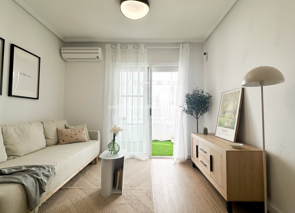 Használt - Apartment - Orihuela Costa - Playa Flamenca