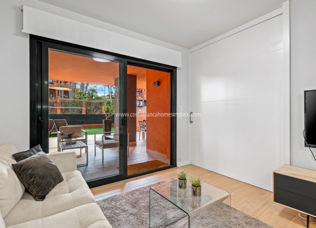 Használt - Apartment - Orihuela Costa - Villamartín