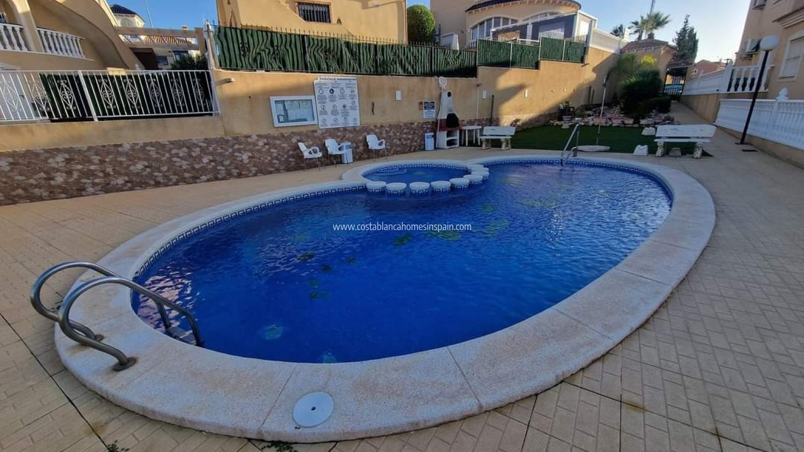Használt - Apartment - Orihuela Costa - Villamartin