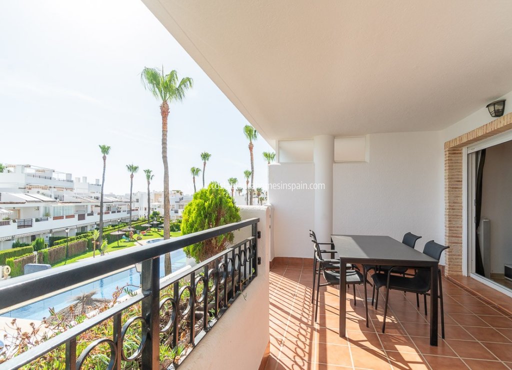 Használt - Apartment - Orihuela Costa - Villamartin