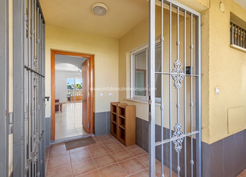 Használt - Apartment - Orihuela Costa - 
