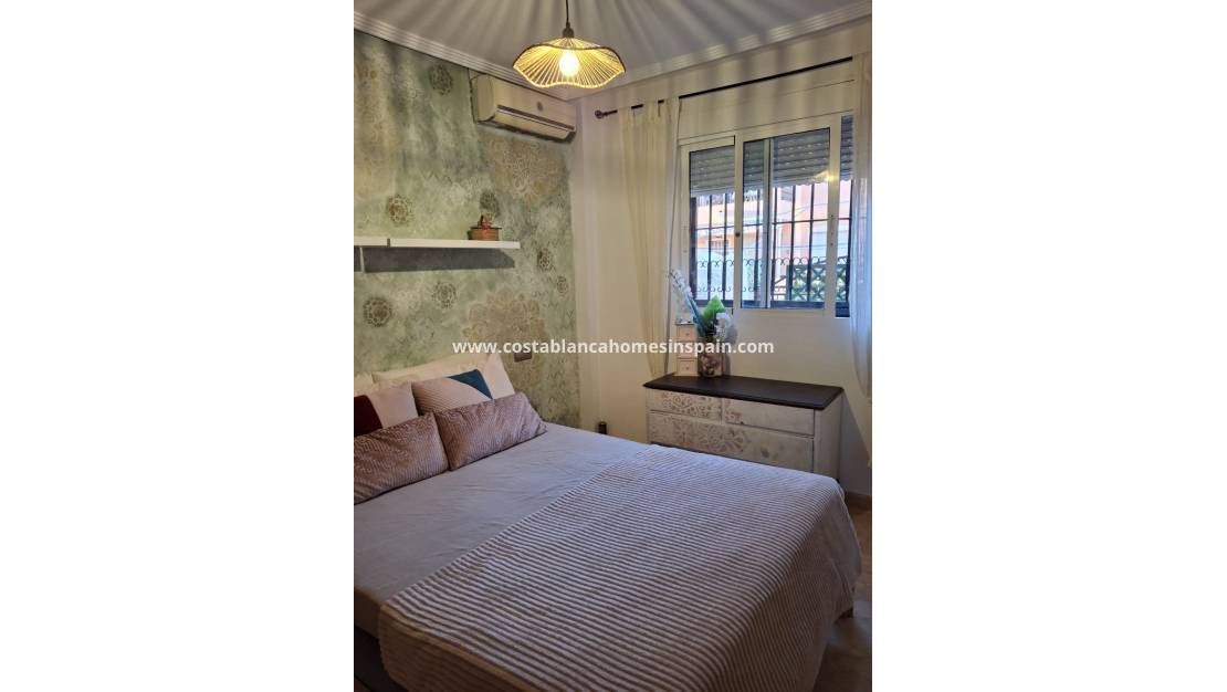 Használt - Apartment - Playa Flamenca - Costa Blanca