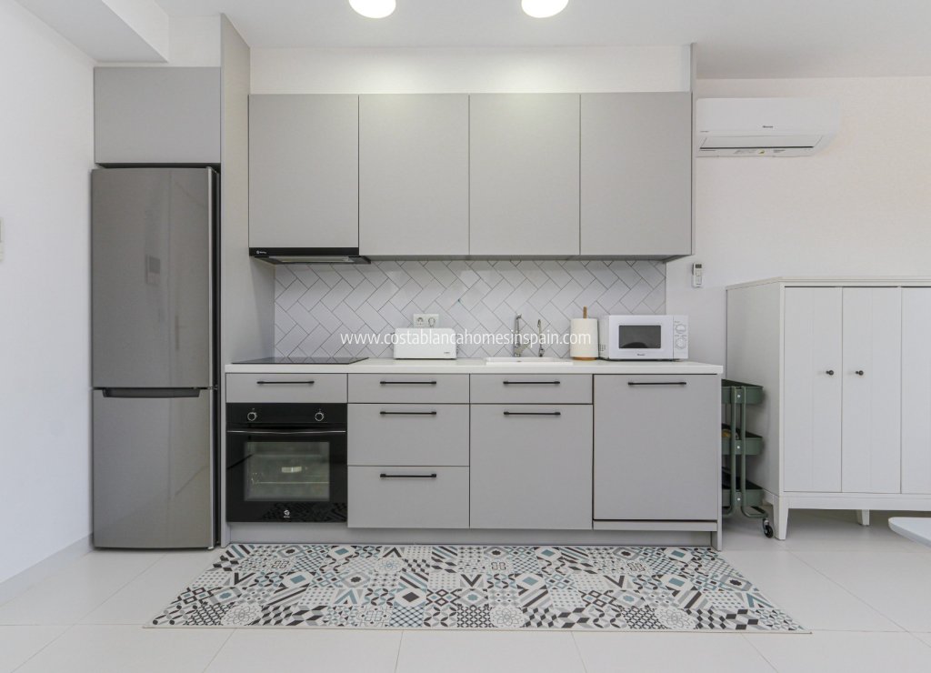 Használt - Apartment - San Miguel de Salinas