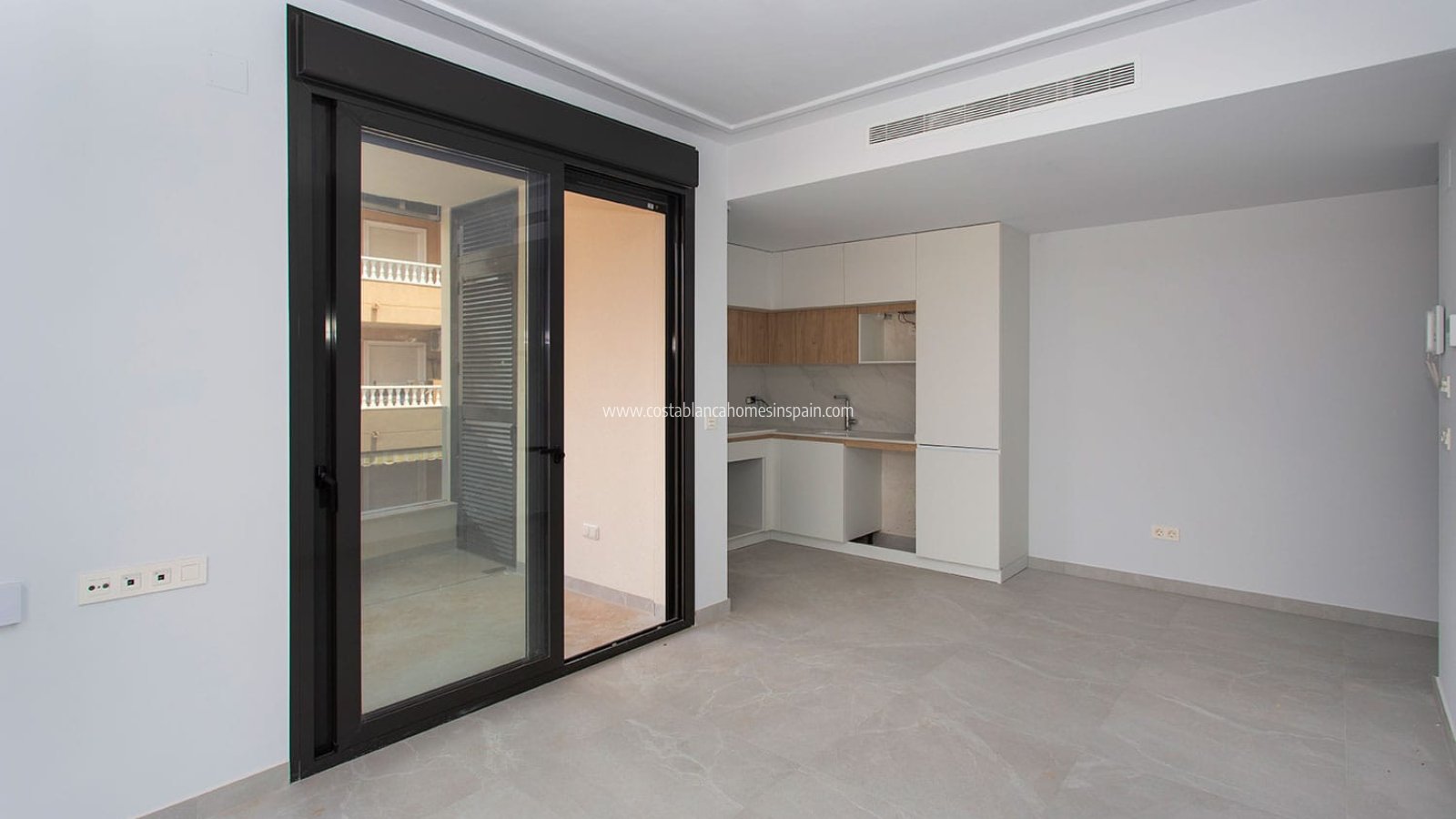 Használt - Apartment - Torrevieja - Beach