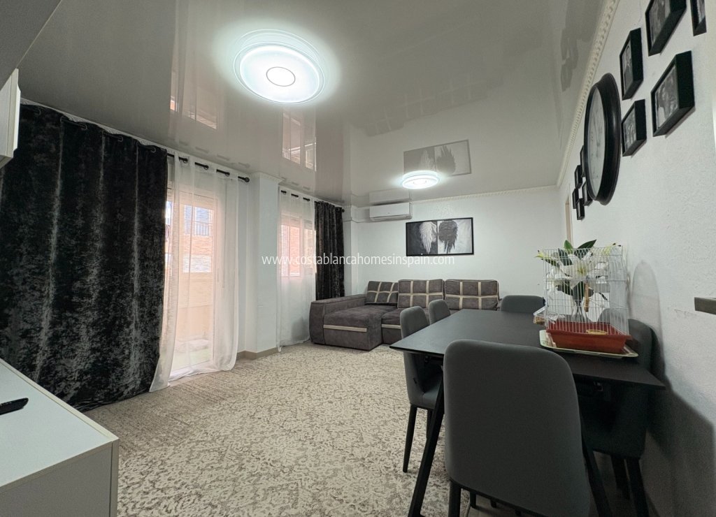 Használt - Apartment - Torrevieja - Centro