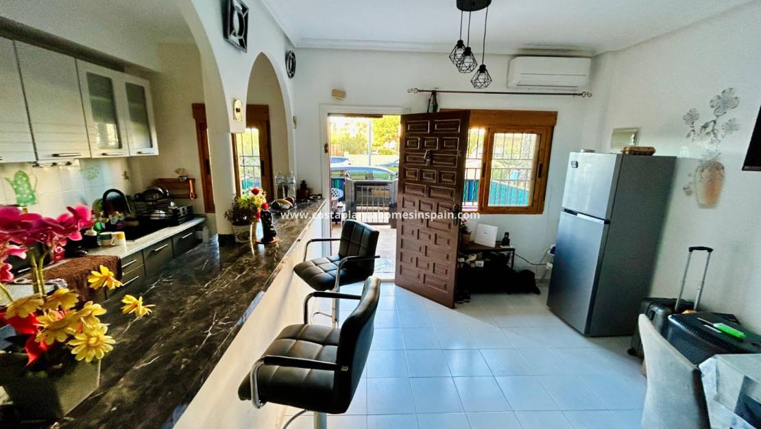 Használt - Apartment - Torrevieja - La Mata