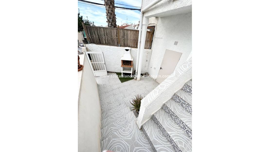 Használt - Apartment - Torrevieja - La Siesta