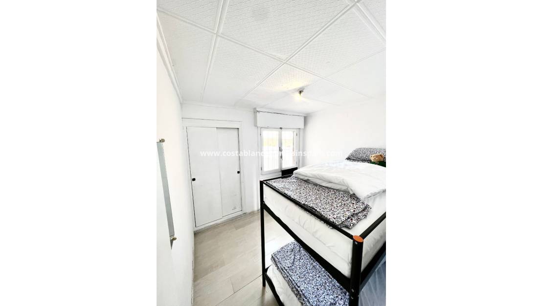 Használt - Apartment - Torrevieja - La Siesta