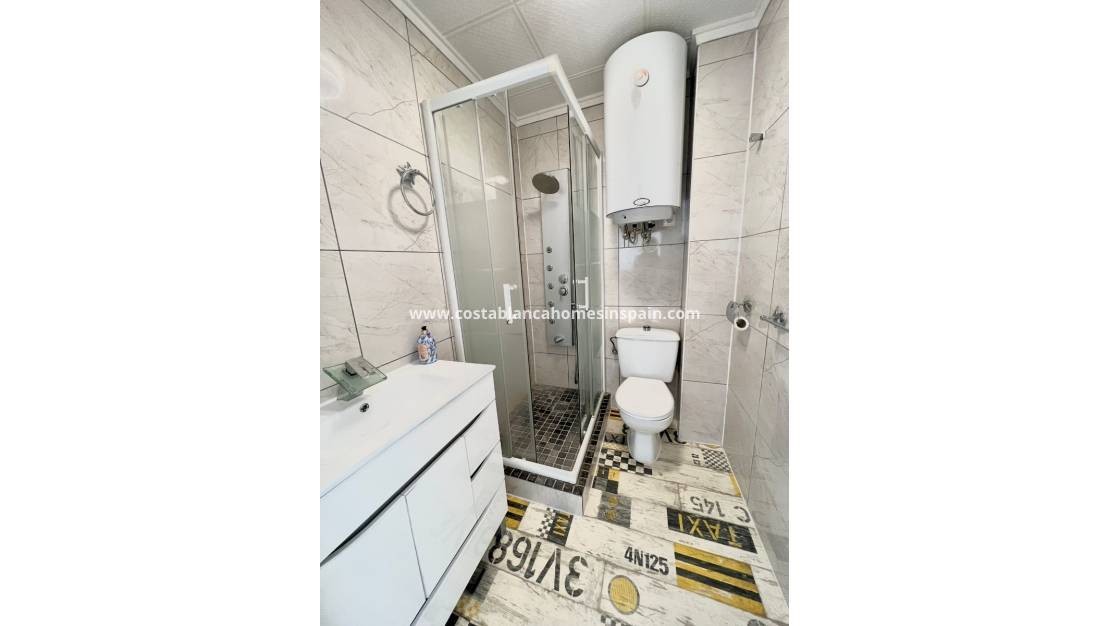 Használt - Apartment - Torrevieja - La Siesta