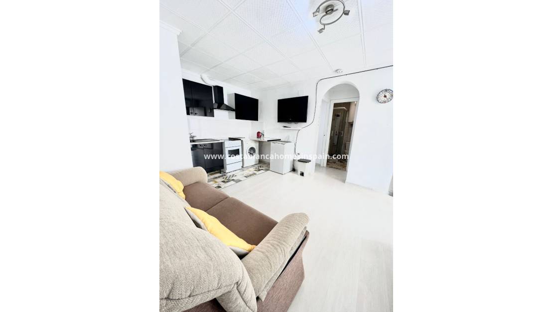 Használt - Apartment - Torrevieja - La Siesta