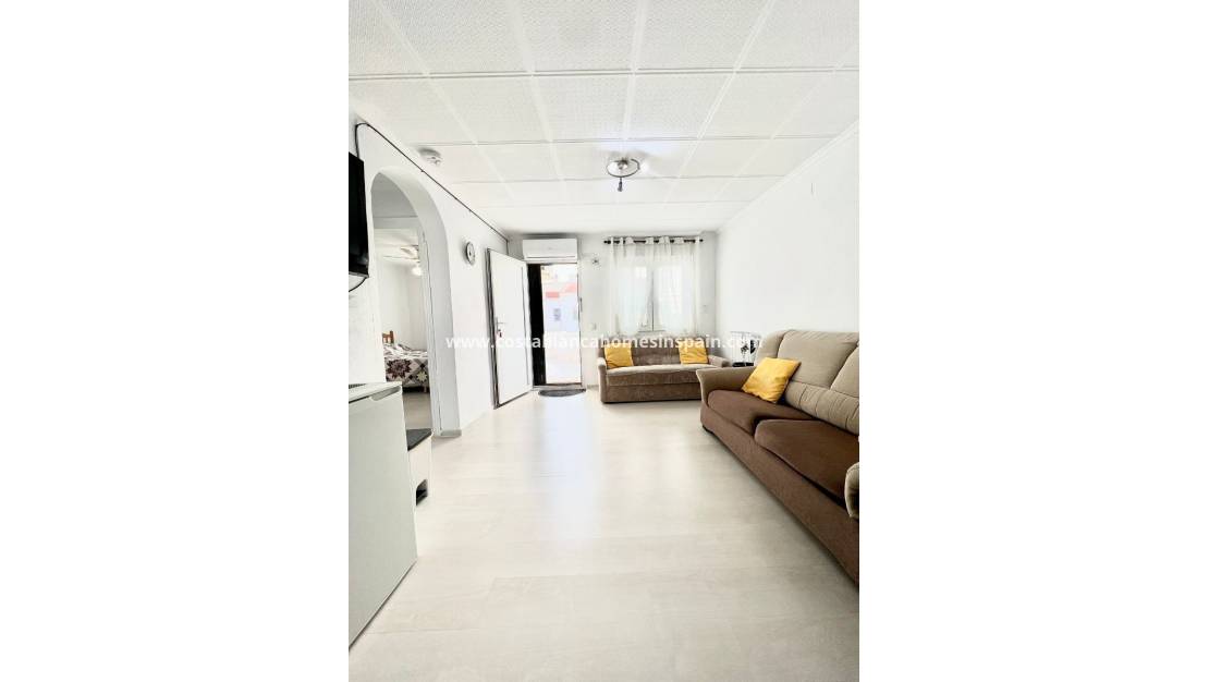 Használt - Apartment - Torrevieja - La Siesta