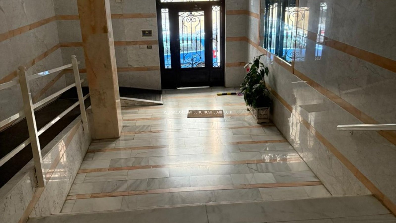 Használt - Apartment - Torrevieja - Playa de los Locos