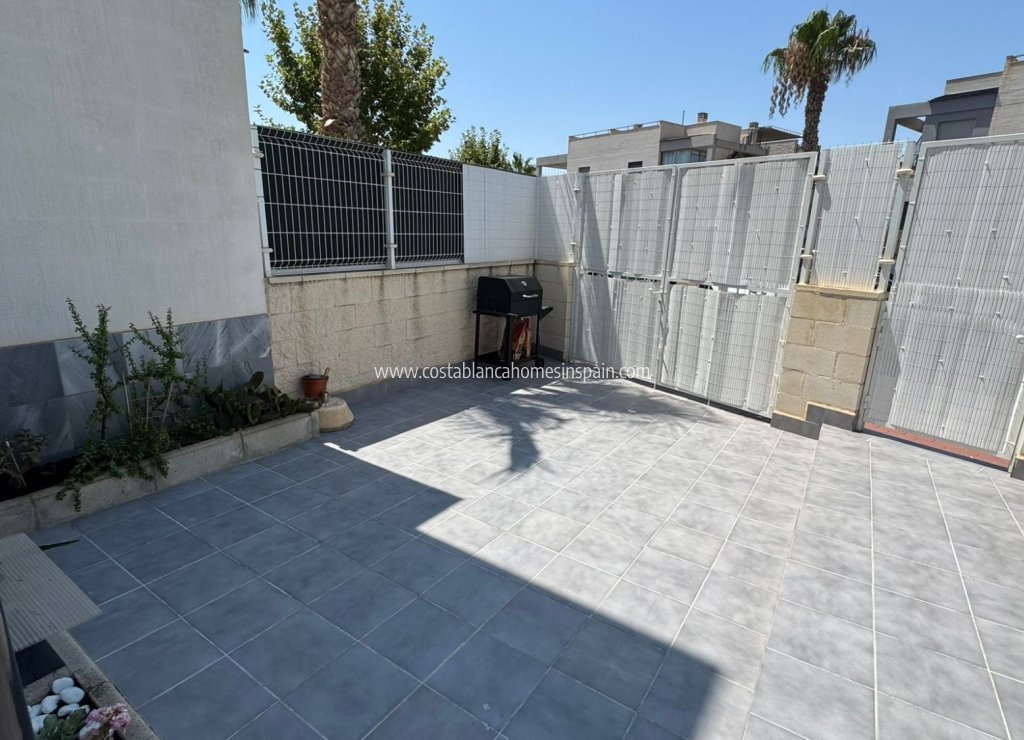 Használt - Bungalow - Torrevieja - Aguas Nuevas