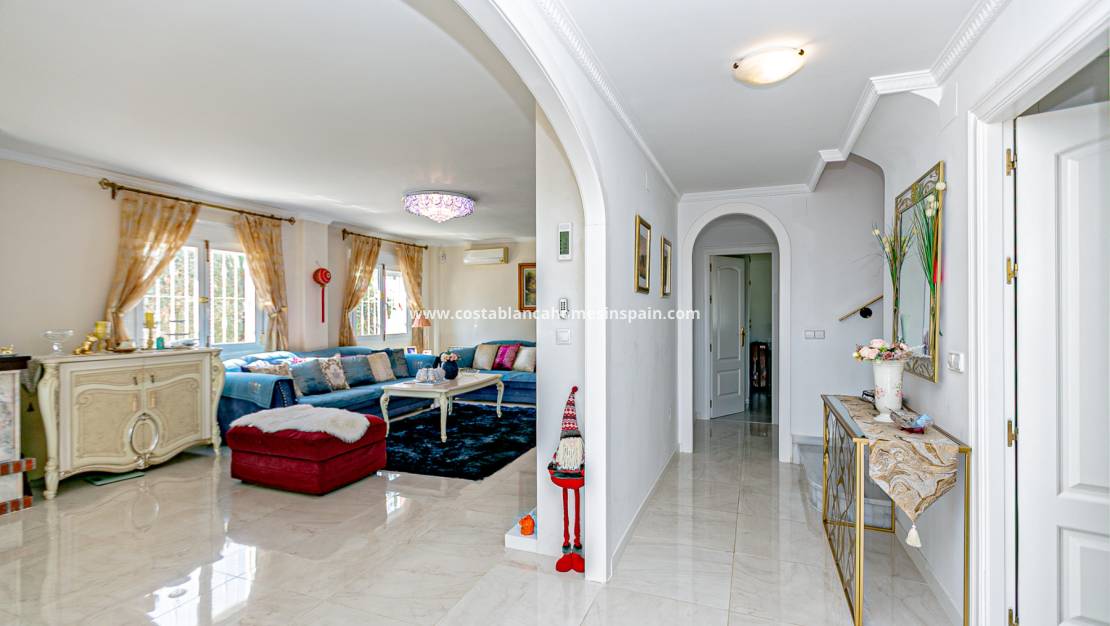 Használt - Detached Villa - Campoamor - Costa Blanca