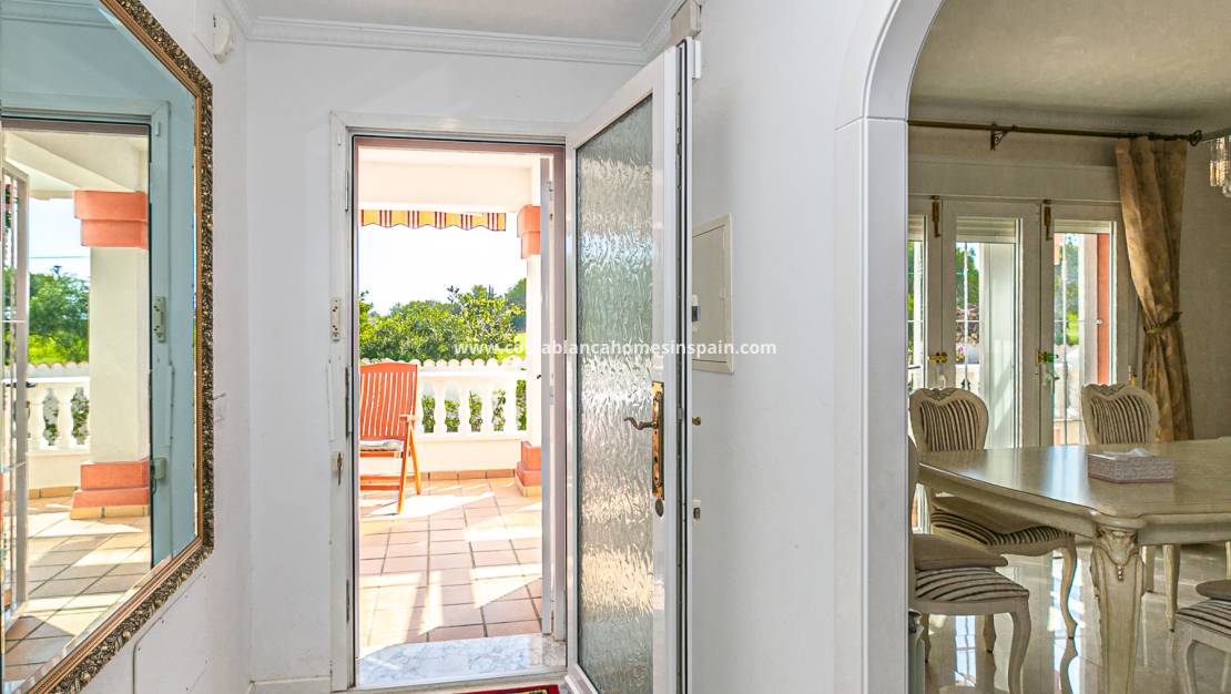 Használt - Detached Villa - Campoamor - Costa Blanca