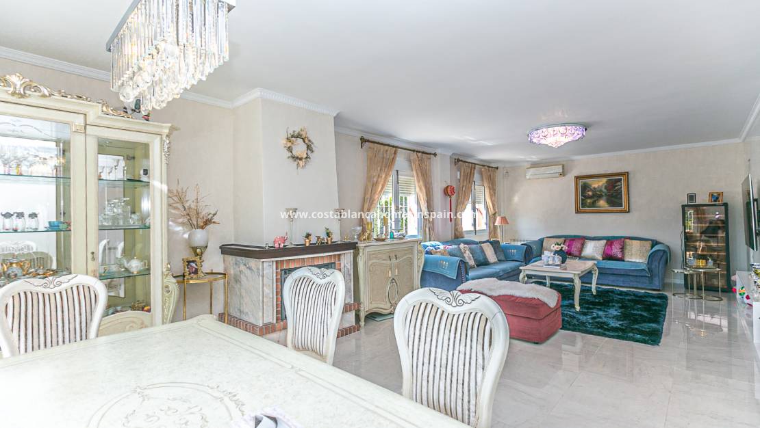 Használt - Detached Villa - Campoamor - Costa Blanca