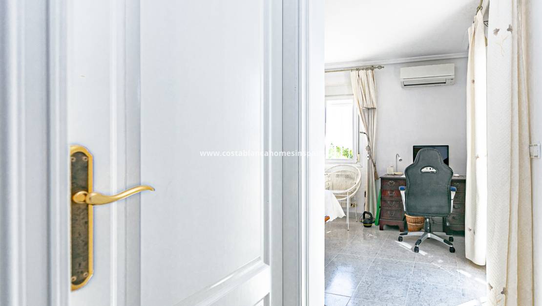 Használt - Detached Villa - Campoamor - Costa Blanca