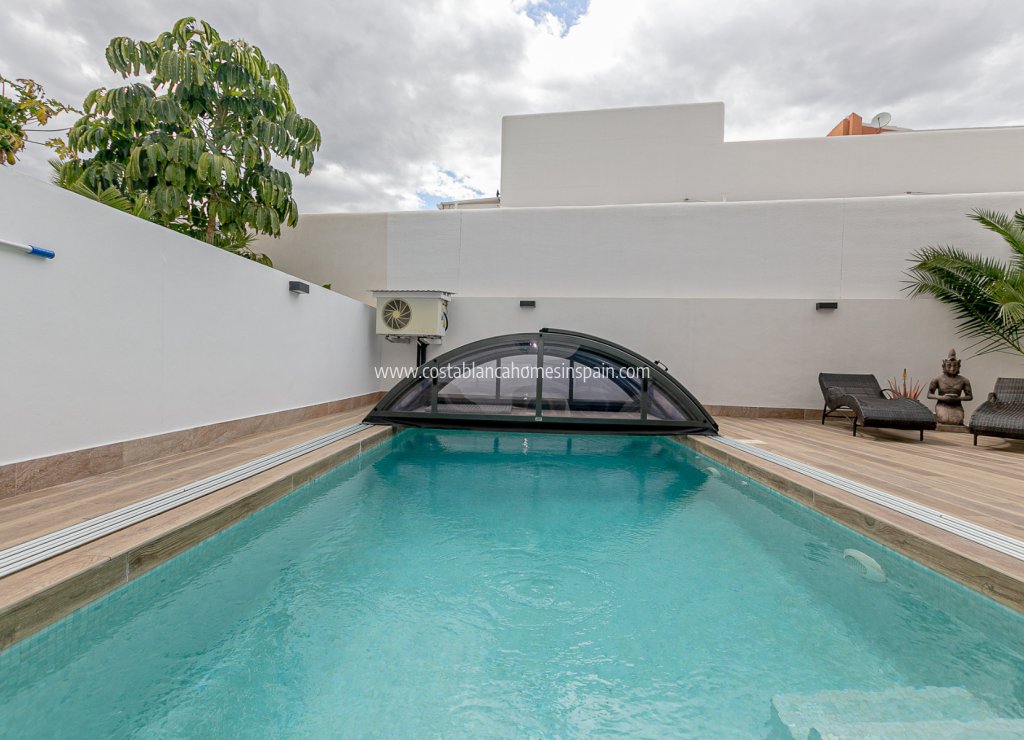 Használt - Detached Villa -  - Los Montesinos