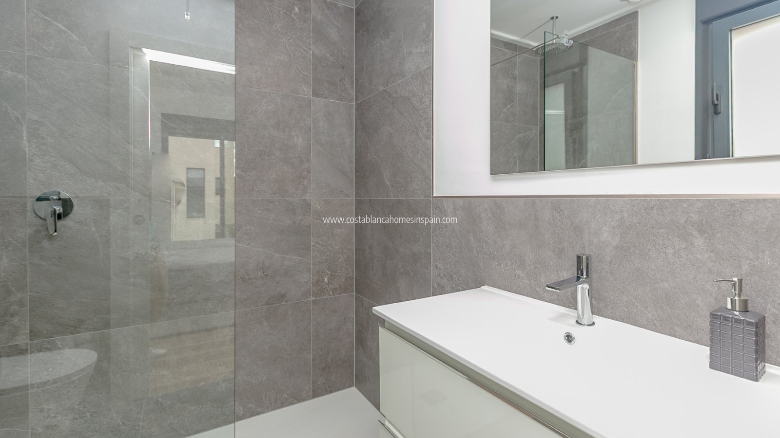 Használt - Detached Villa -  - Los Montesinos