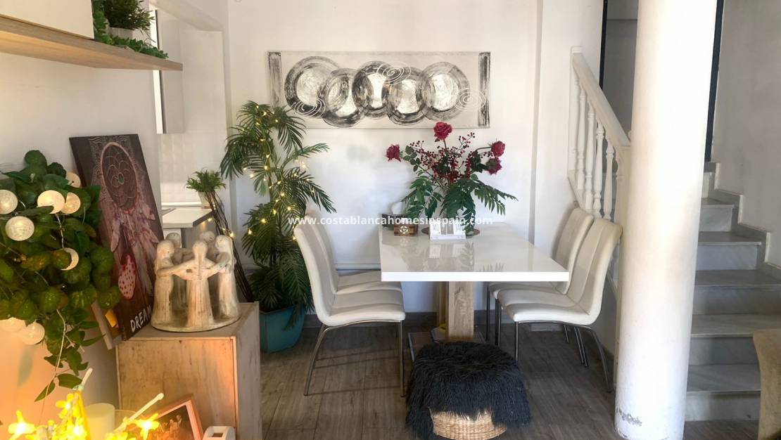 Használt - Detached Villa - Orihuela Costa - La Zenia