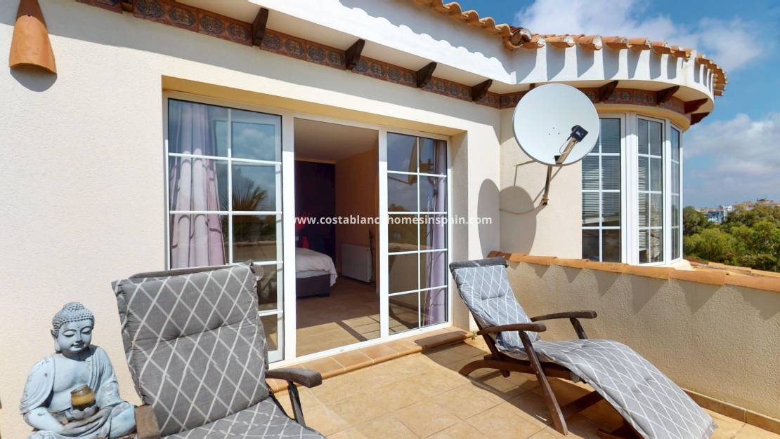 Használt - Detached Villa - Orihuela Costa - La Zenia