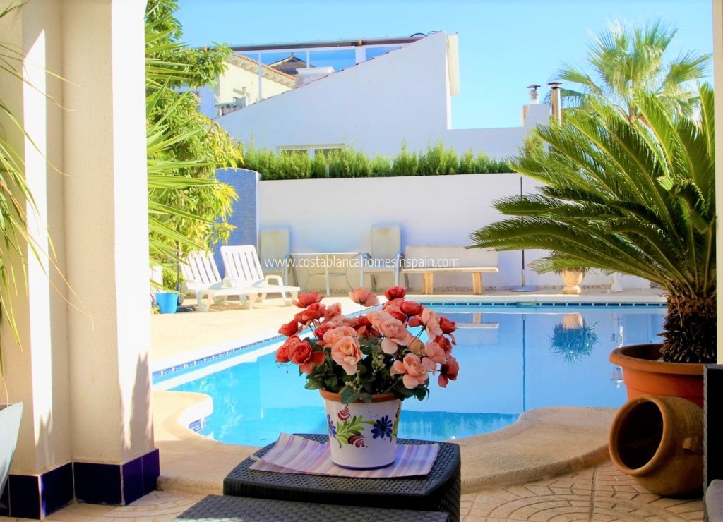 Használt - Detached Villa - Orihuela Costa - Villamartin