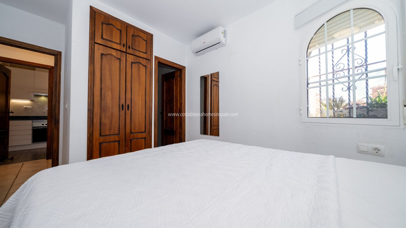Használt - Detached Villa - Playa Flamenca - 