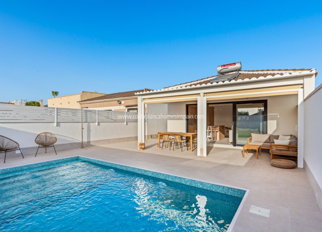 Használt - Detached Villa - Torrevieja - El chaparral