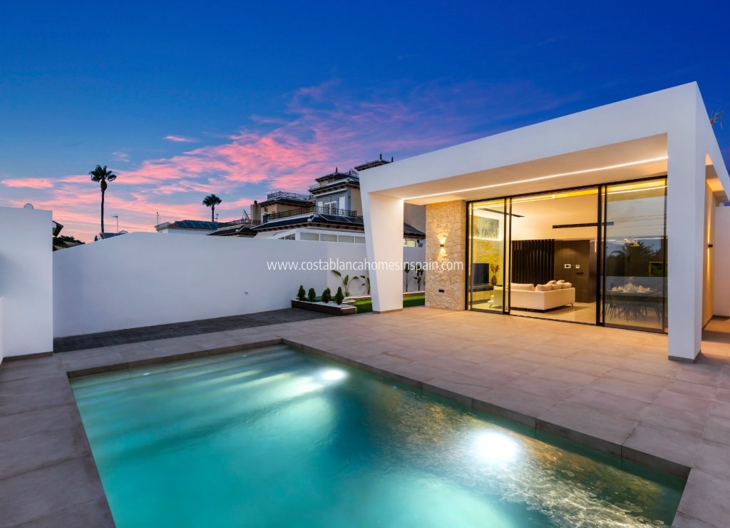 Használt - Detached Villa - Torrevieja - El chaparral