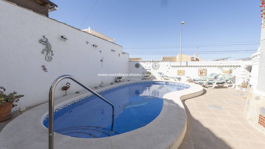 Használt - Detached Villa - Torrevieja - San Luis