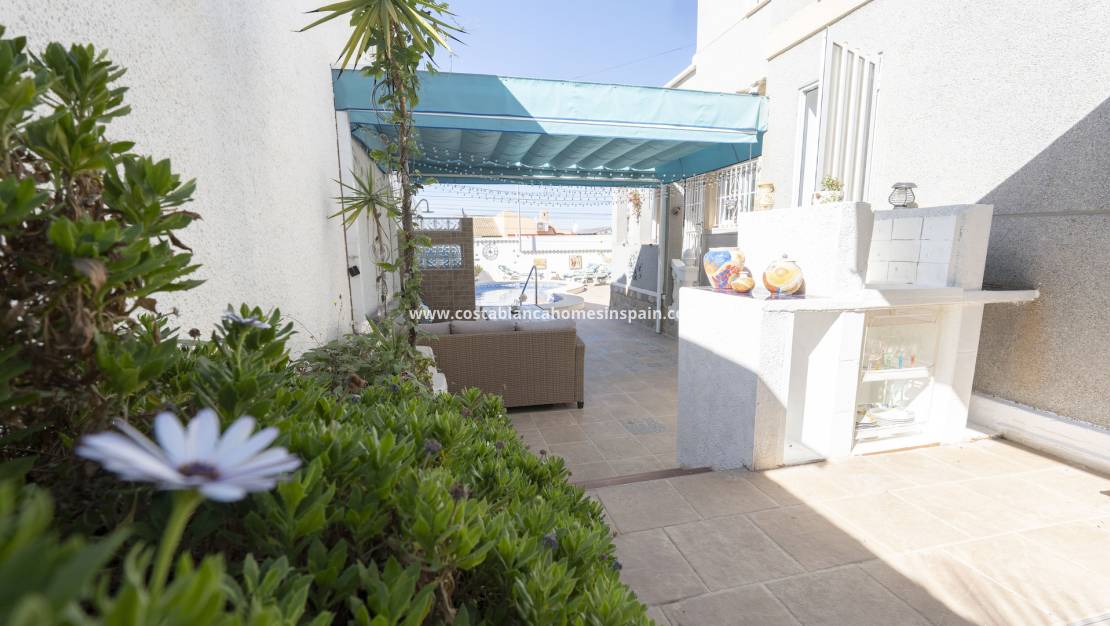 Használt - Detached Villa - Torrevieja - San Luis