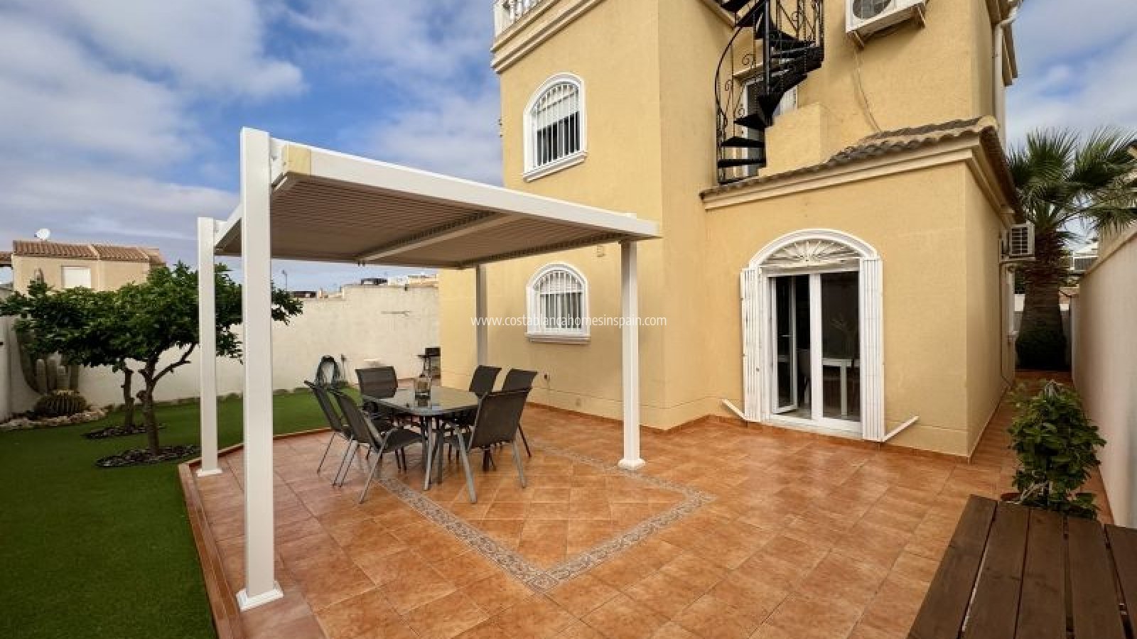 Használt - Detached Villa - Torrevieja