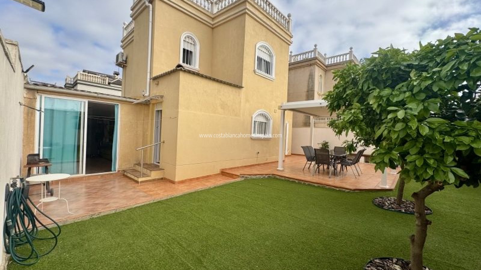 Használt - Detached Villa - Torrevieja
