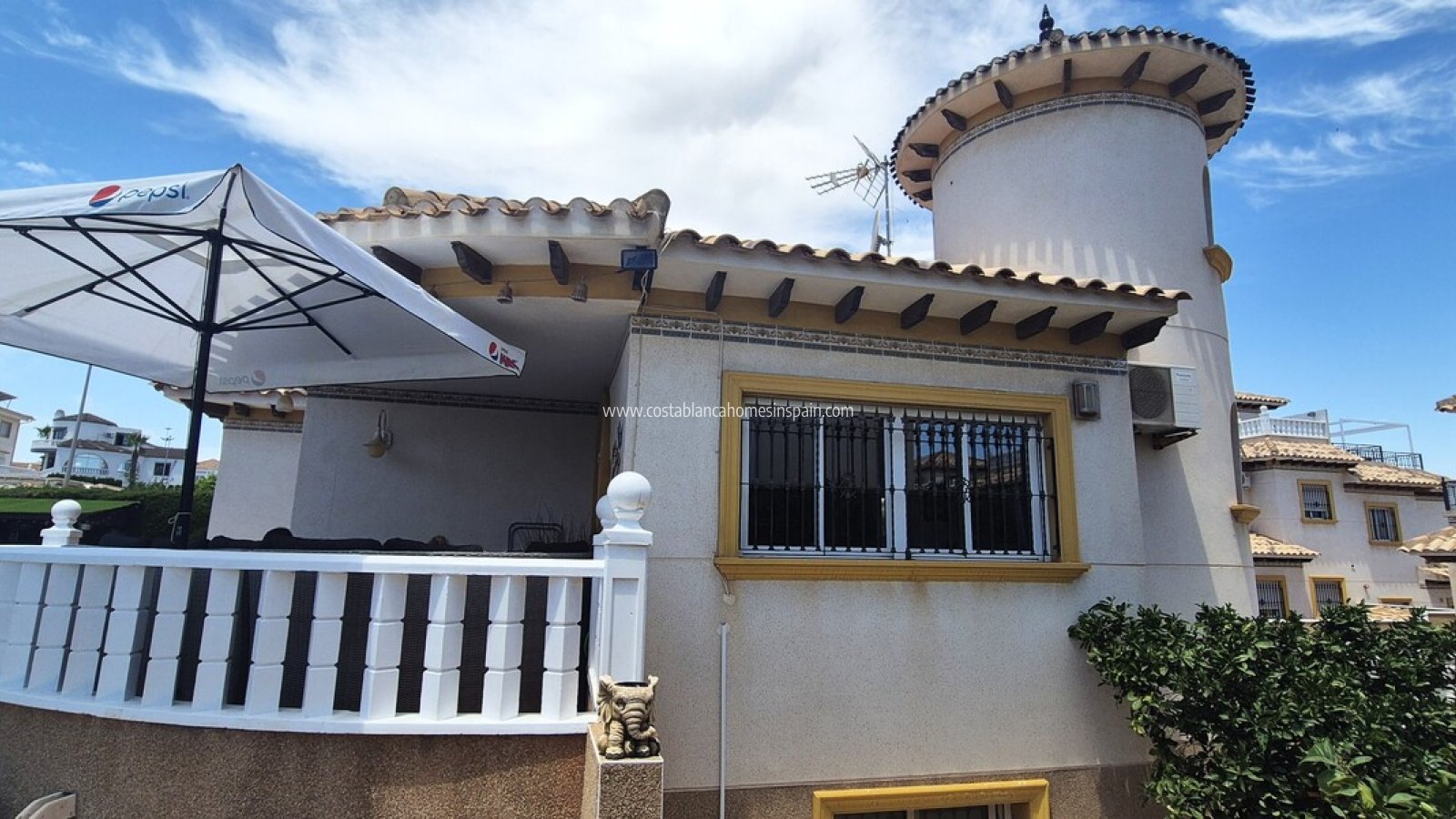 Használt - Detached Villa - Villamartin - Costa Blanca
